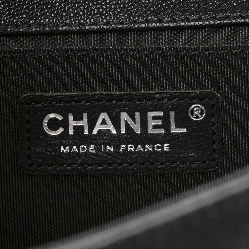 Caviar Quilted Medium Boy Flap Charcoal