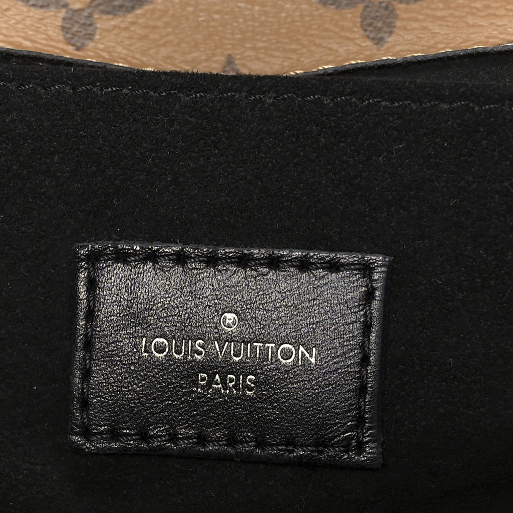Reverse Monogram Pochette Metis