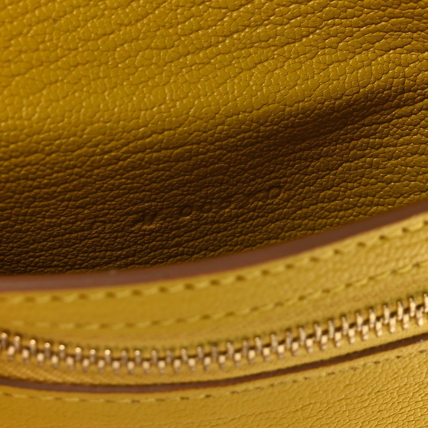 Chevre Mysore Bearn Compact Wallet Cumin