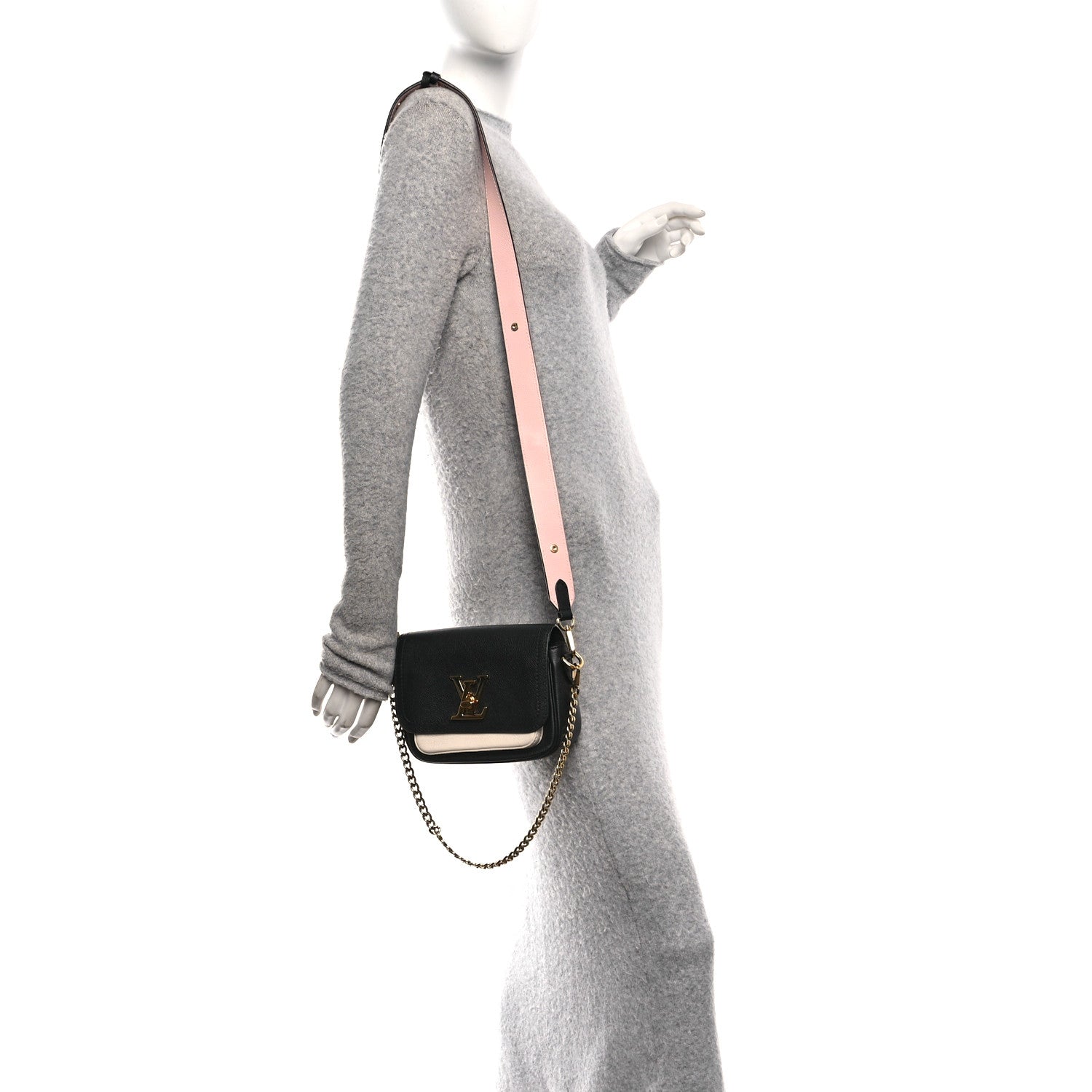 Grained Calfskin Lockme Tender Black