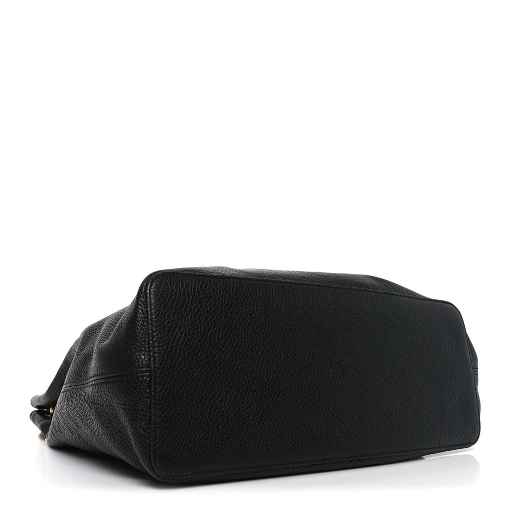 Pebbled Calfskin Large Soho Hobo Black