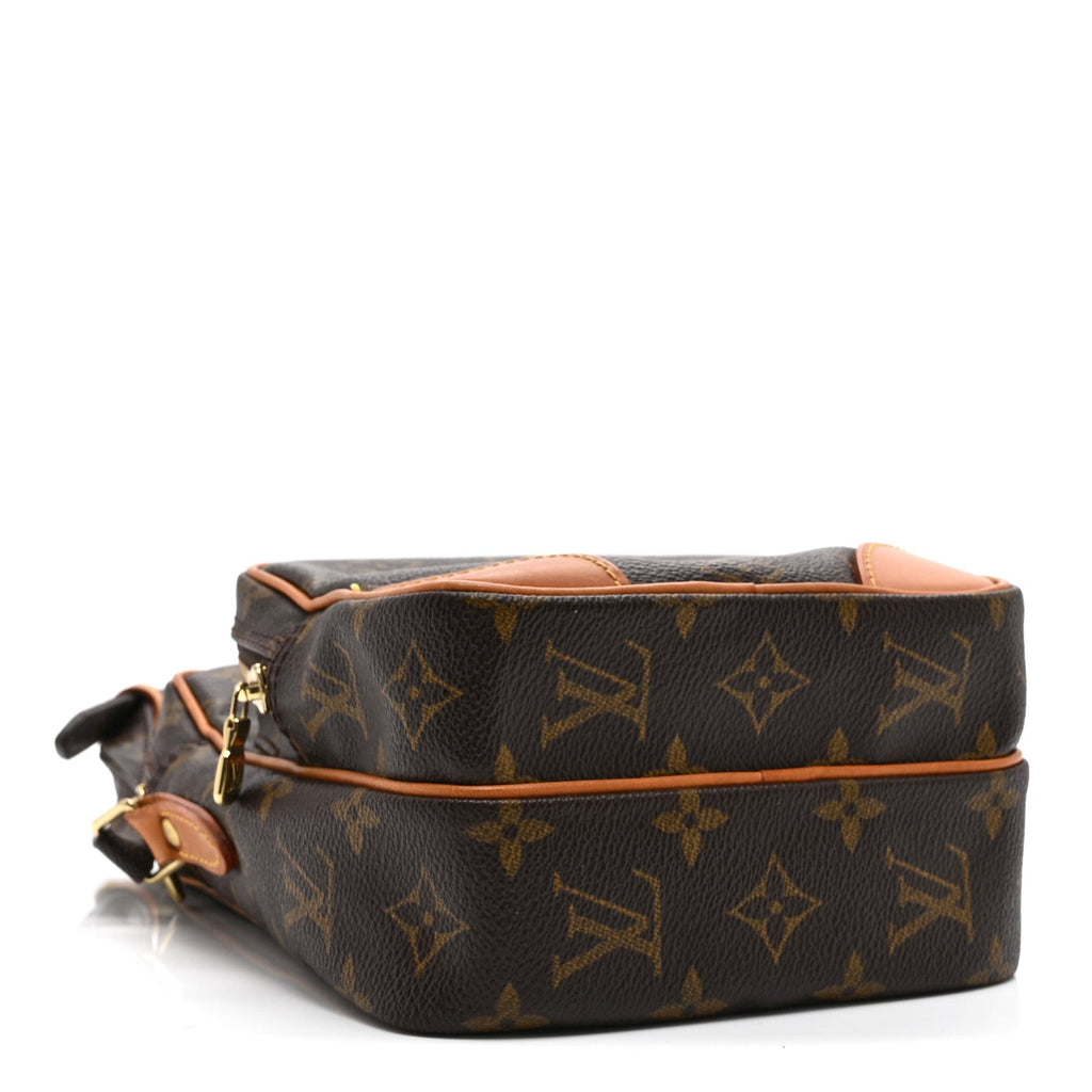 Monogram Amazone