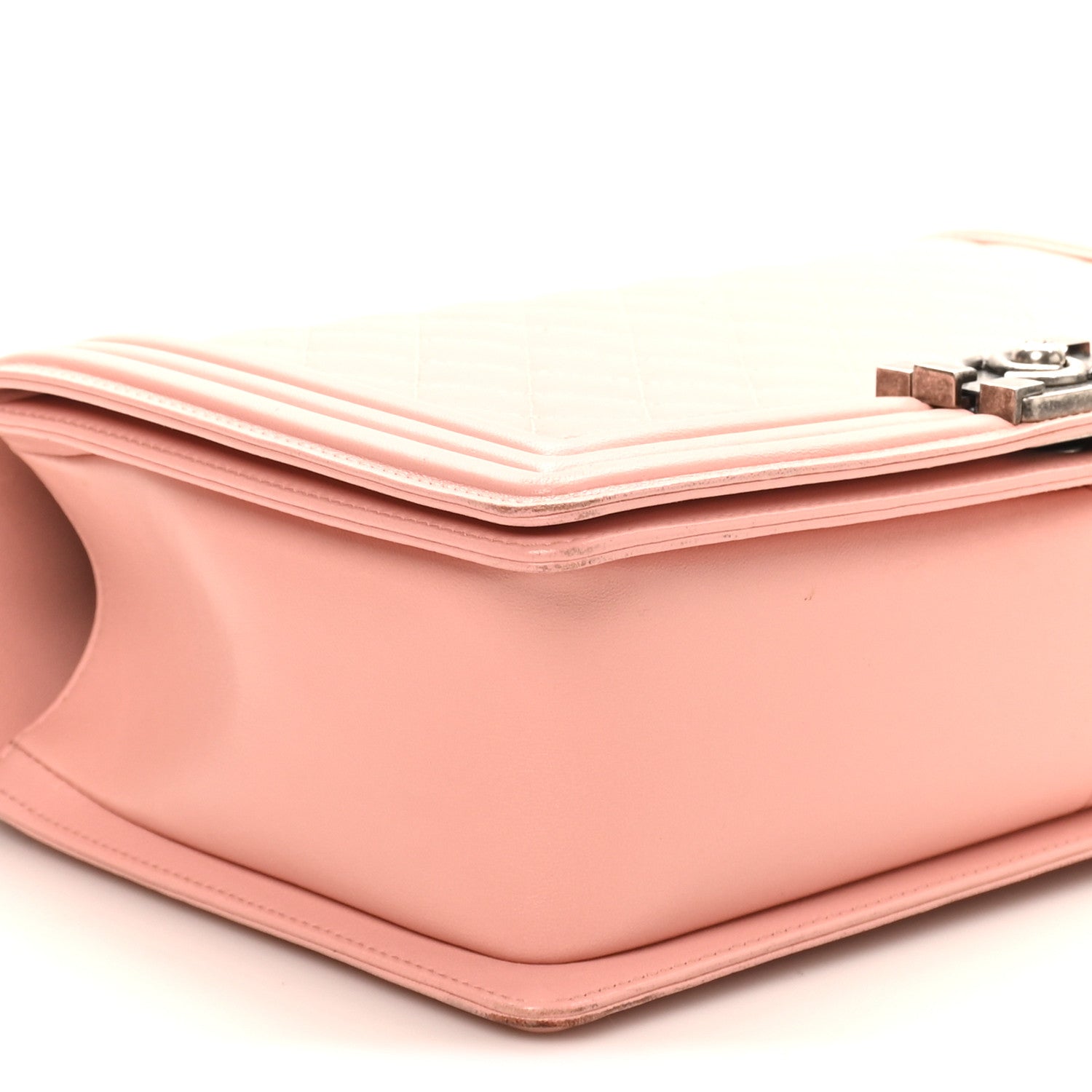 Lambskin Quilted New Medium Boy Flap Light Pink