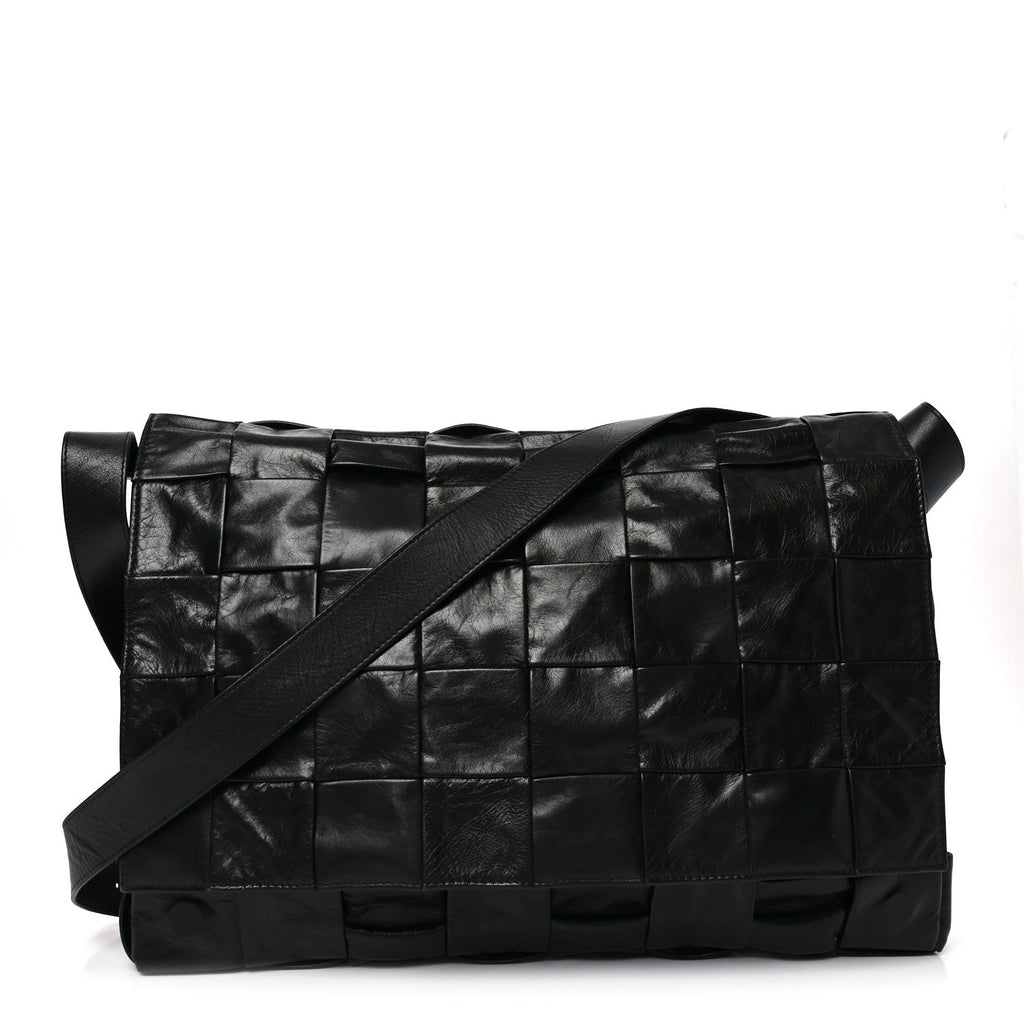 Paper Calfskin Maxi Intreccio Large Cassette Crossbody Bag Black