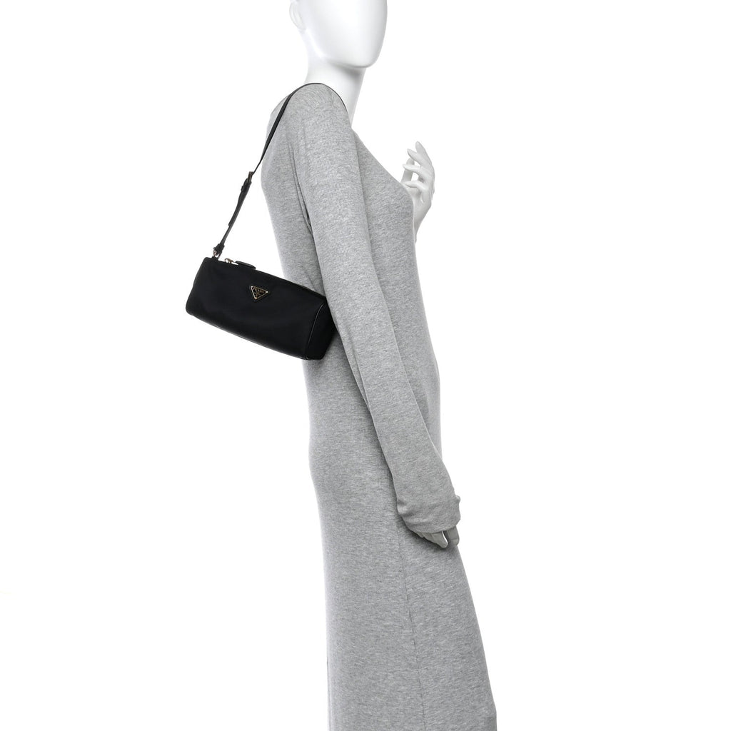 Re-Nylon Pouch Black