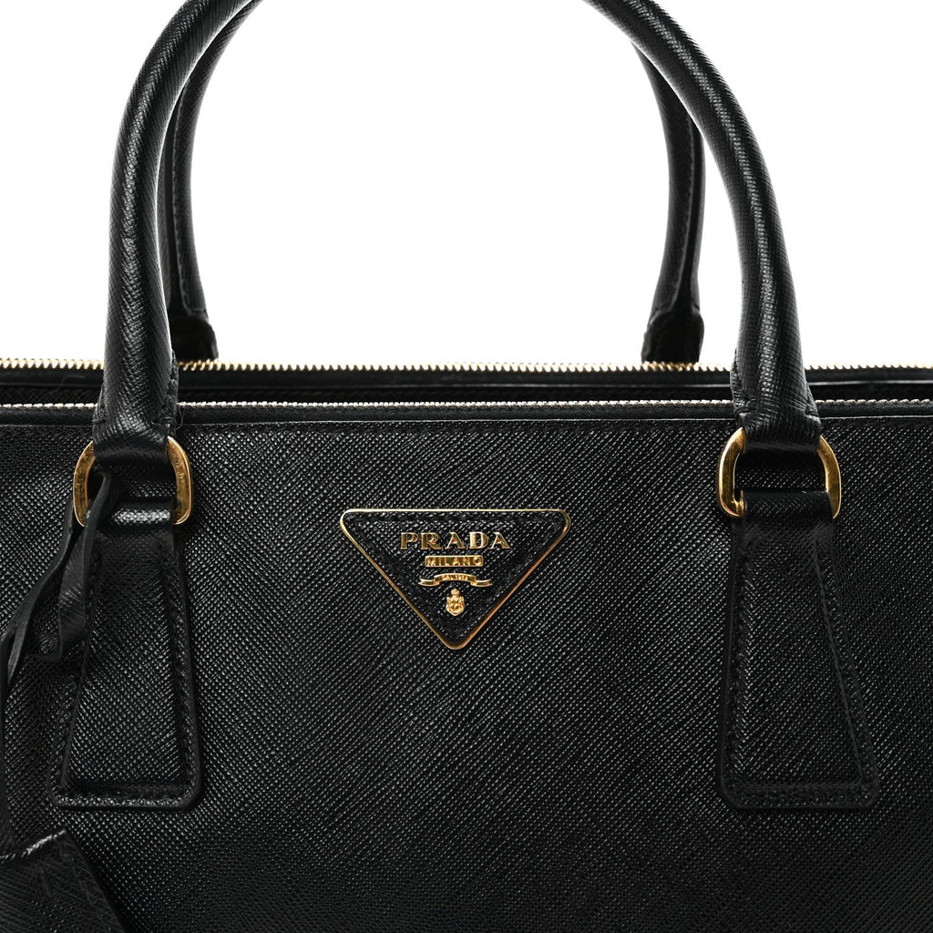 Saffiano Medium Galleria Double Zip Tote Black