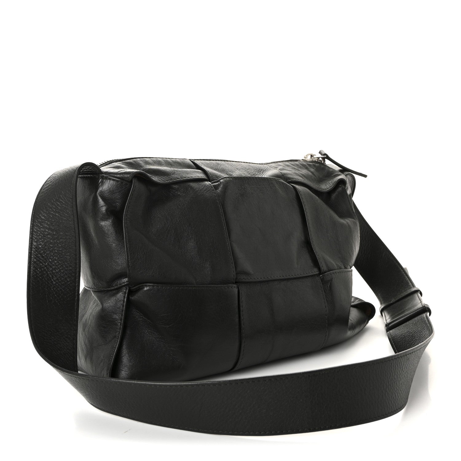 Paper Calfskin Maxi Intreccio Medium Arco Camera Bag Camping