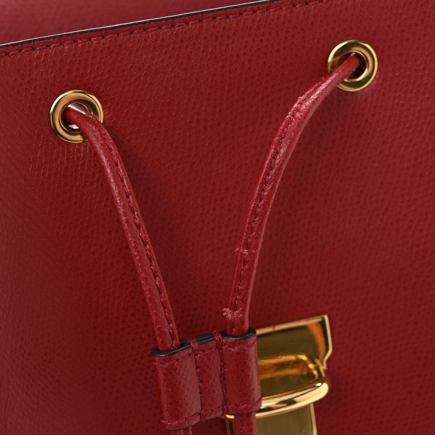 Vitello Cruise F is Fendi Drawstring Backpack Fragola