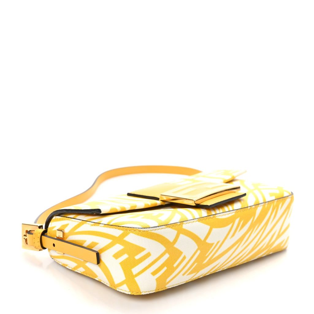 X SARAH COLEMAN Glazed Canvas Vitello King FF Vertigo Mini Baguette 1997 Mimosa White