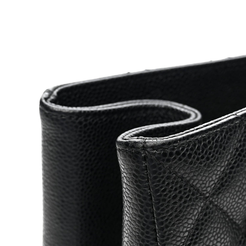 Caviar Quilted XL Grand Shopping Tote GST Black