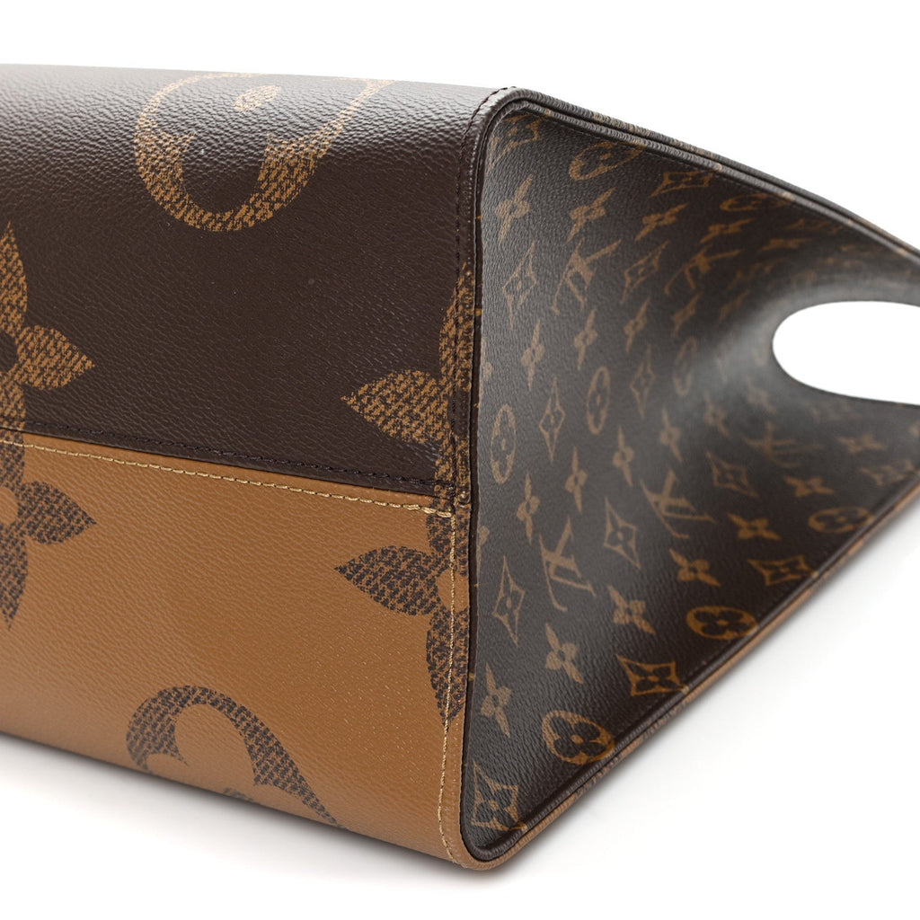 Reverse Monogram Giant Onthego GM