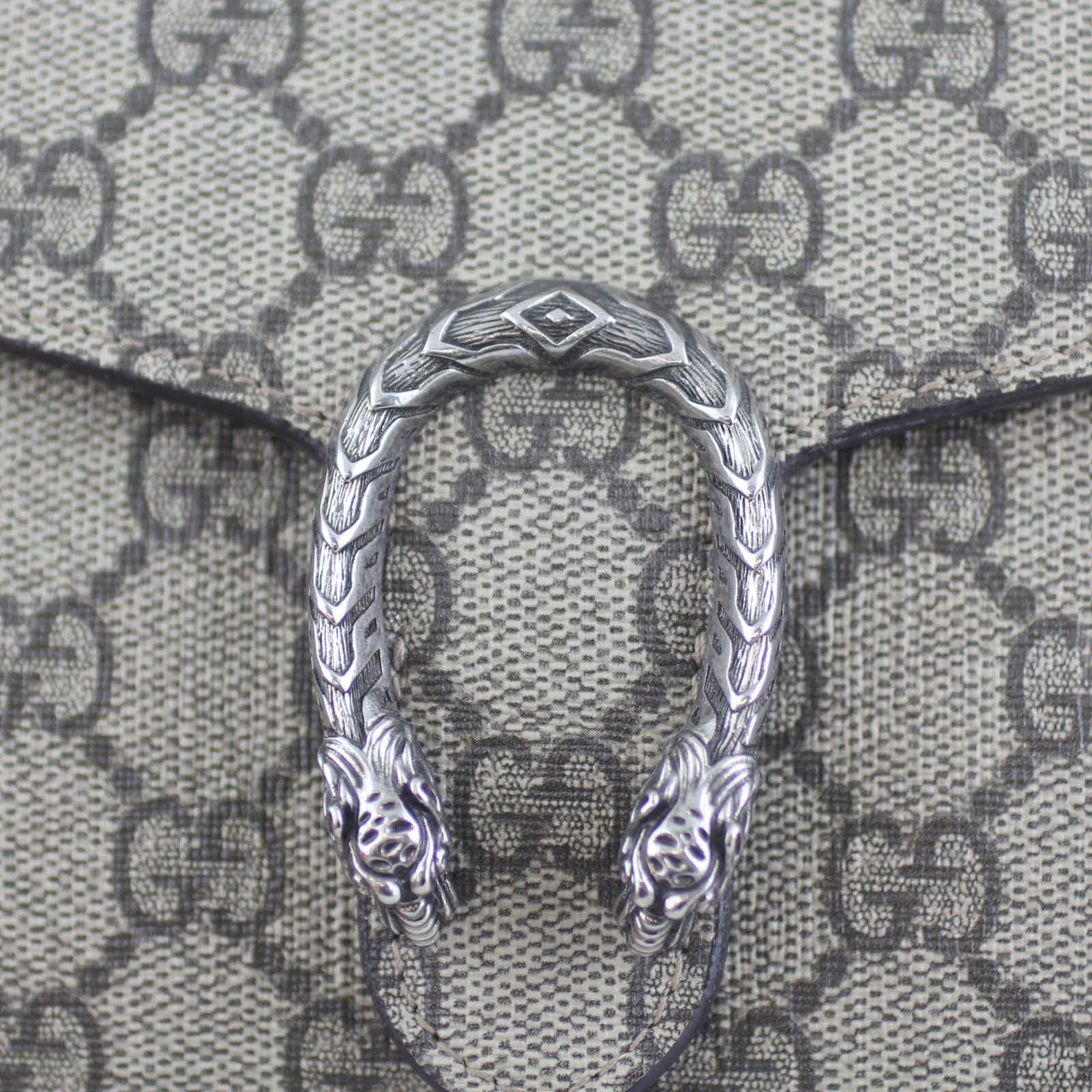 Gucci Dionysus GG Supreme Chain Wallet