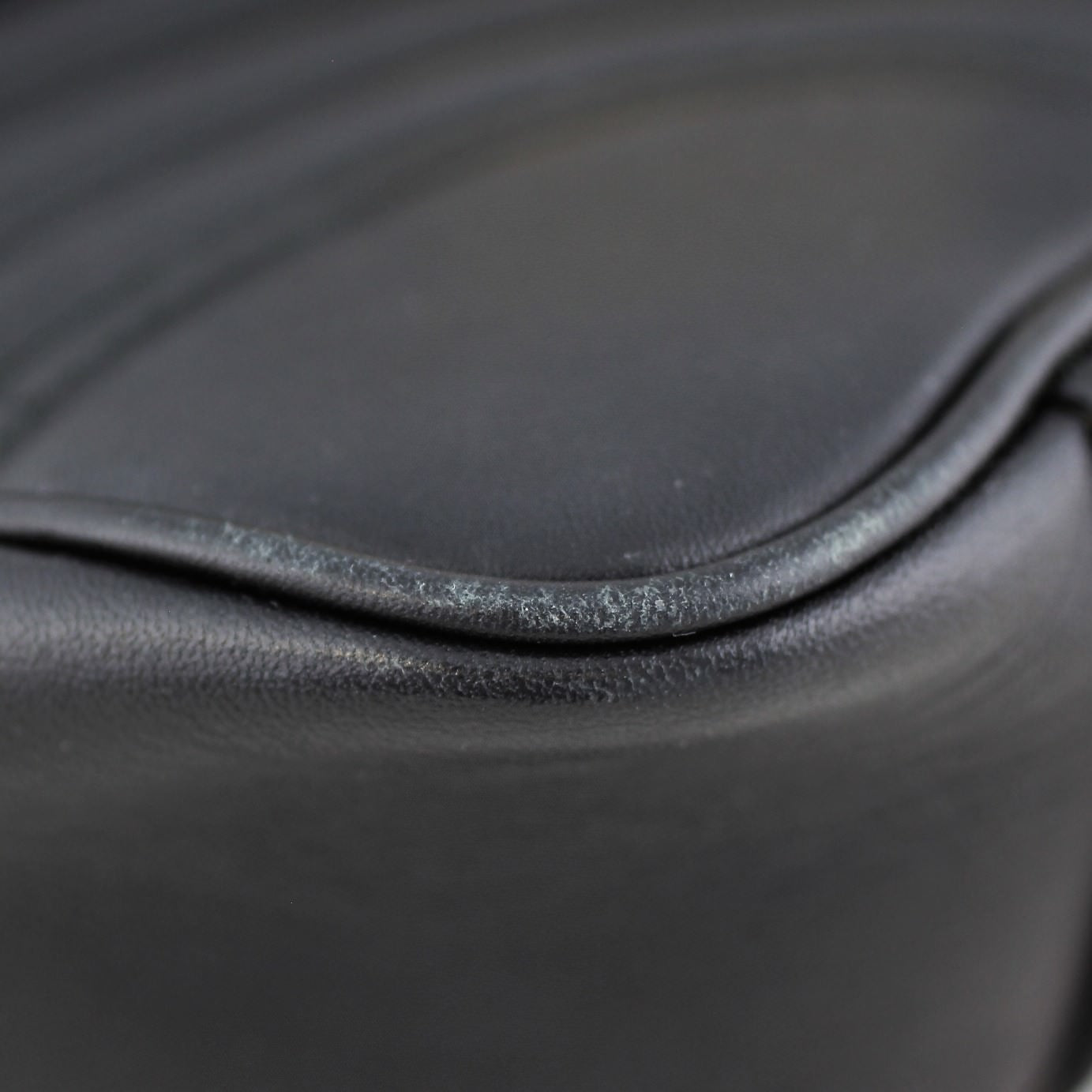 Gucci GG Marmont Medium Shoulder Bag