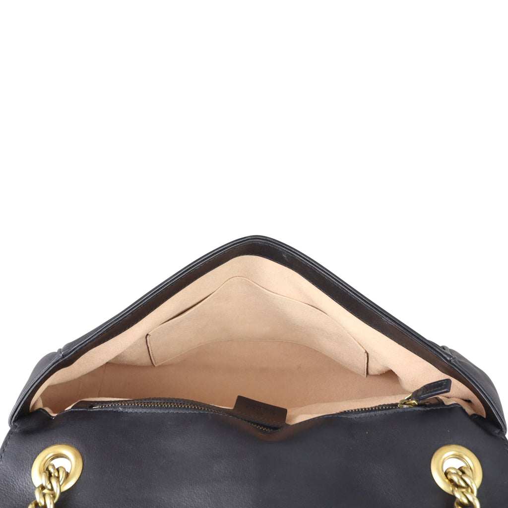 Gucci GG Marmont Medium Shoulder Bag