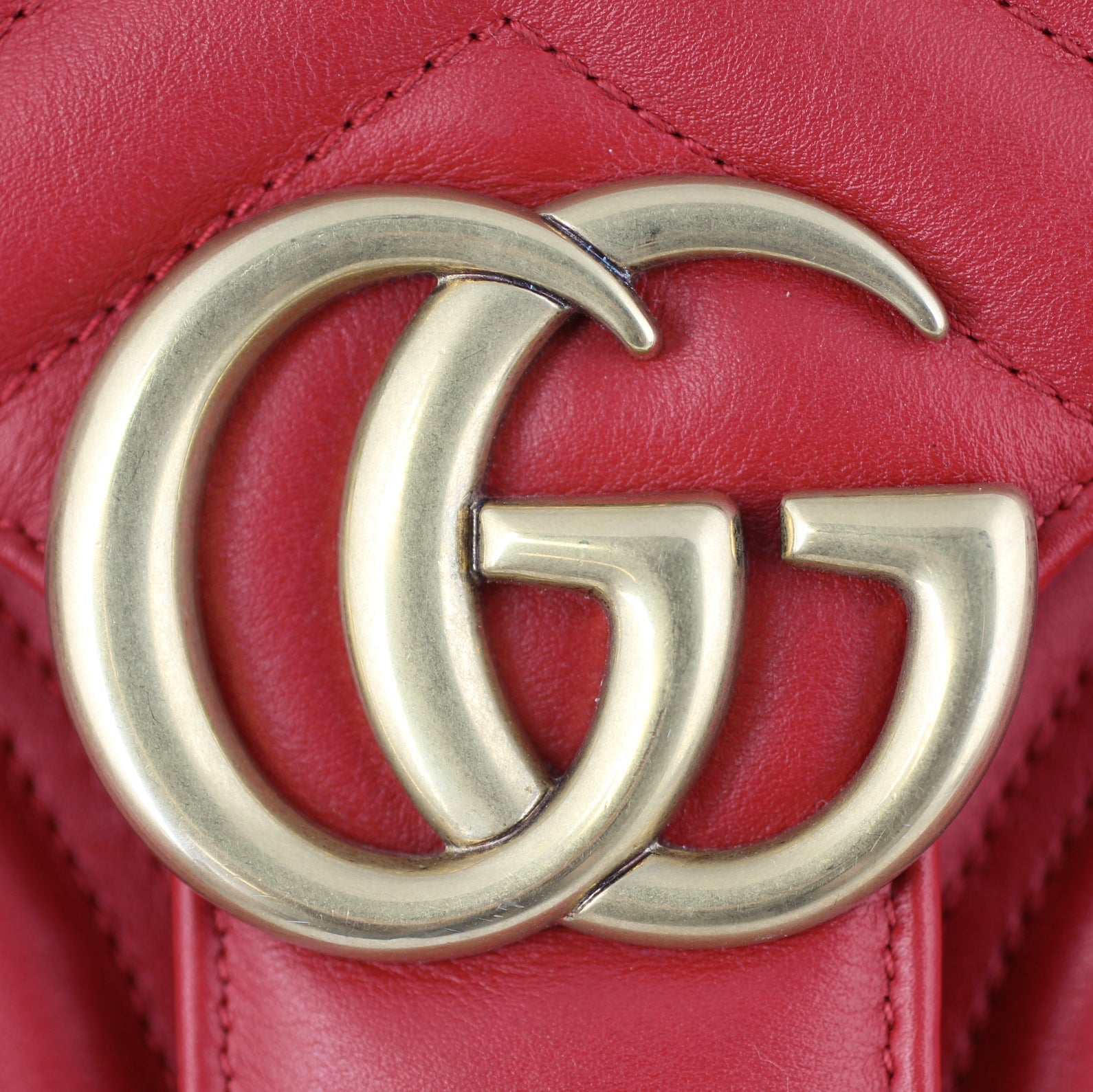 Gucci GG Marmont Small Matelasse Shoulder Bag