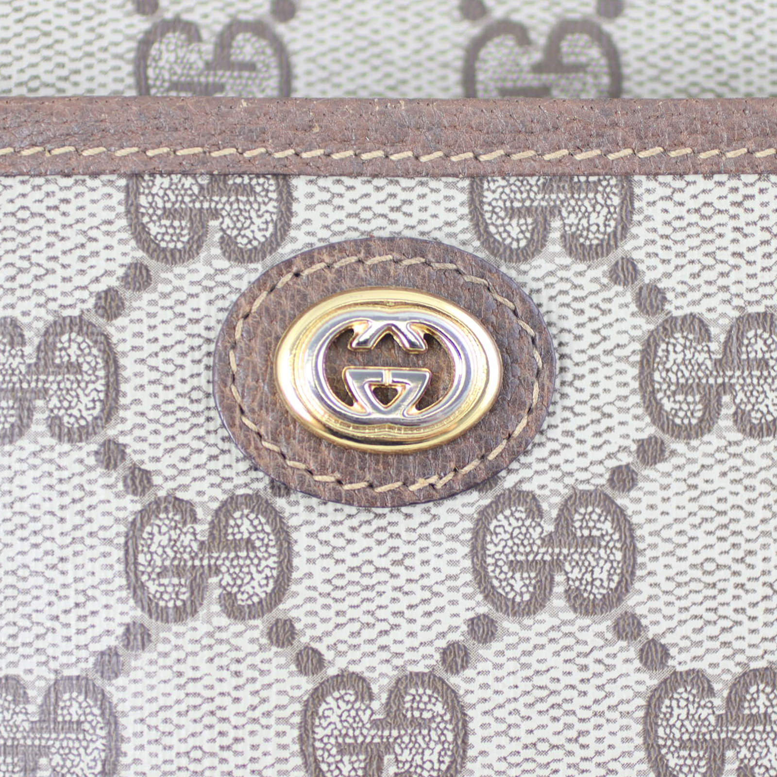 Gucci GG Supreme Shoulder Bag