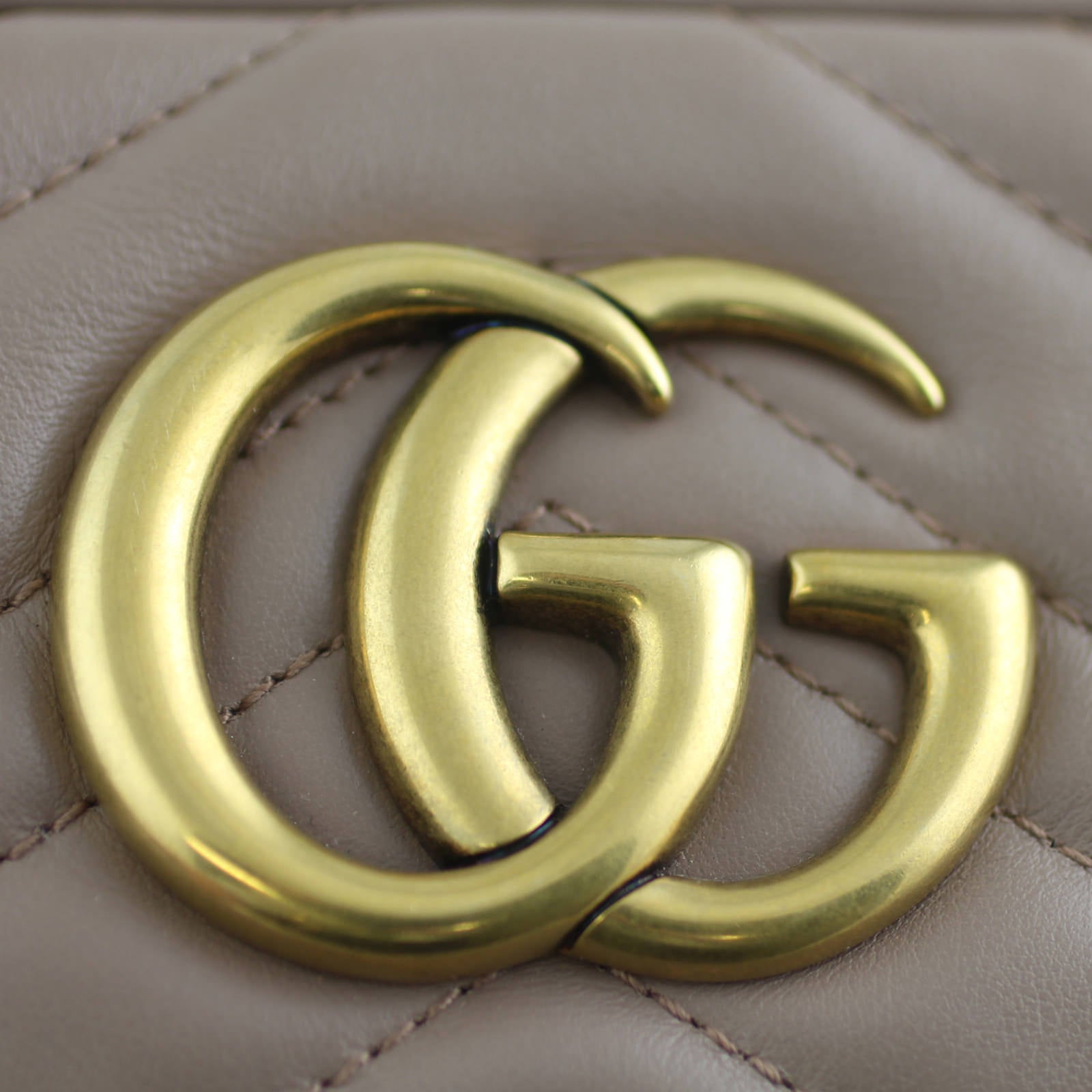 Gucci GG Marmont Small Camera Bag
