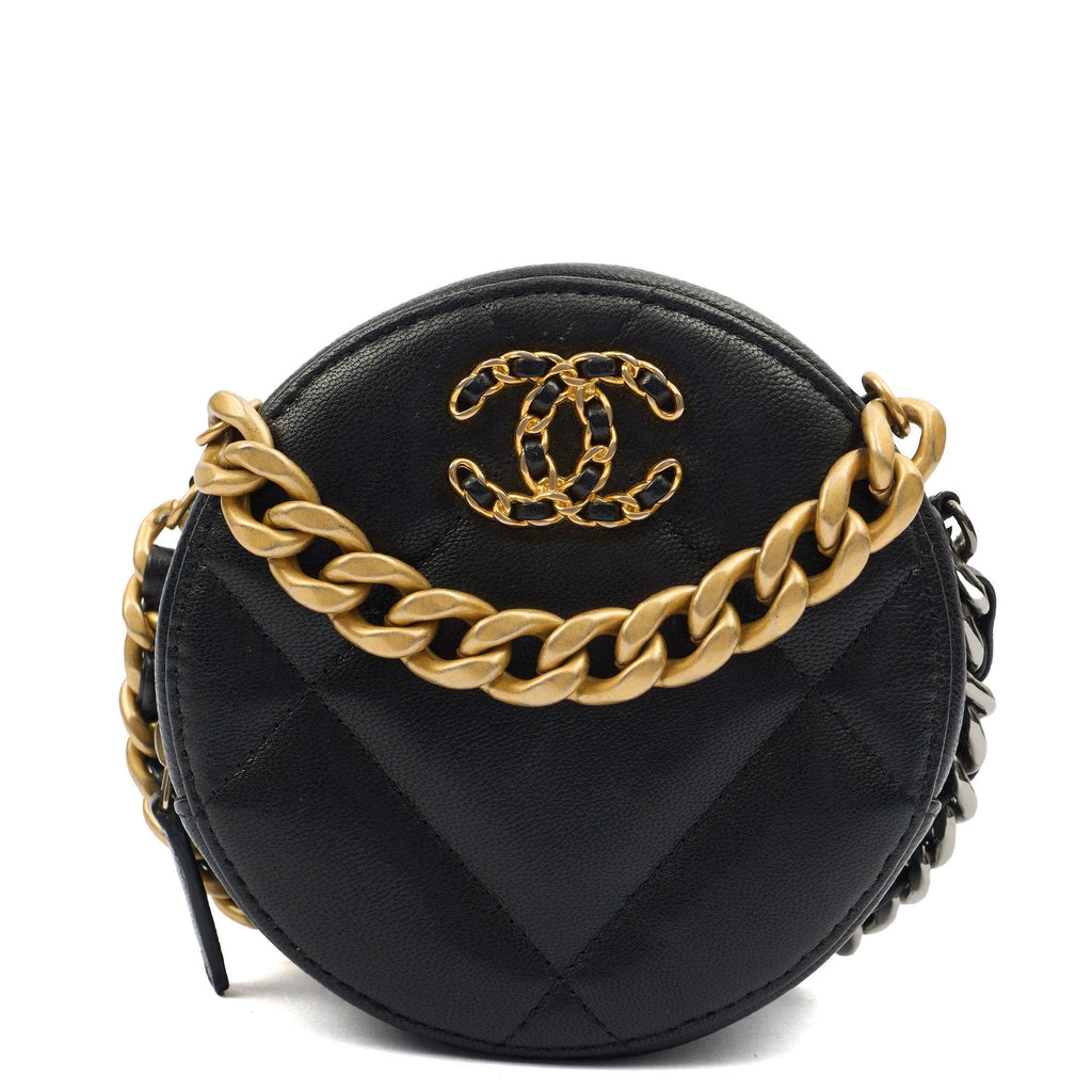 Chanel Cross Body Chain Around - Clutch in Black, Lambskin Leather
