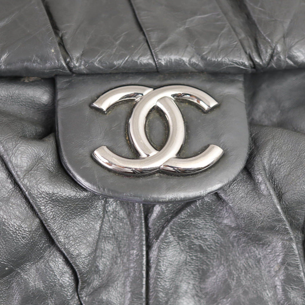 Chanel Twisted Flap Jumbo XL