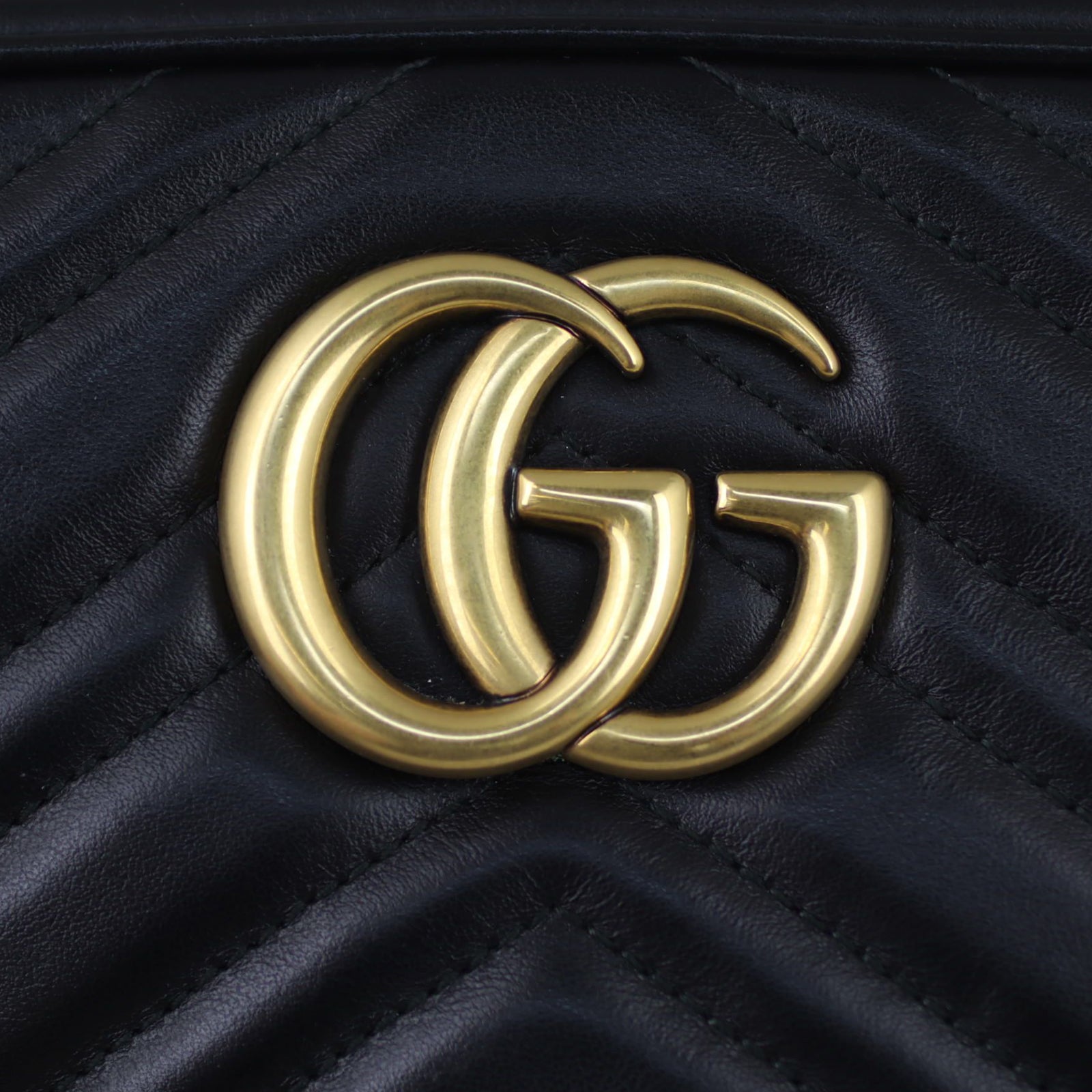 Gucci GG Marmont Small Camera Bag
