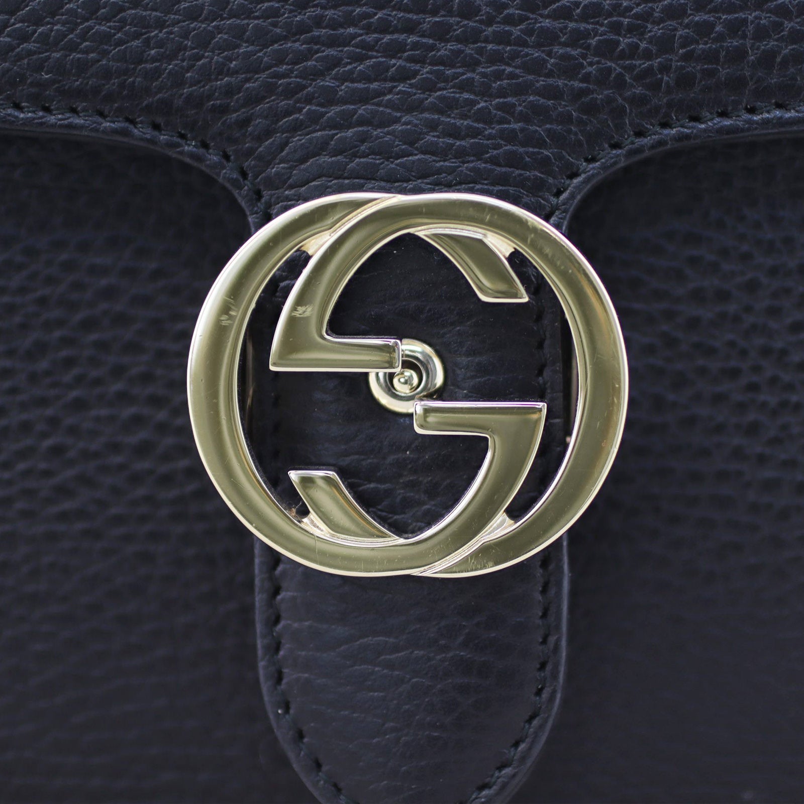 Gucci Interlocking G Chain Medium Shoulder Bag