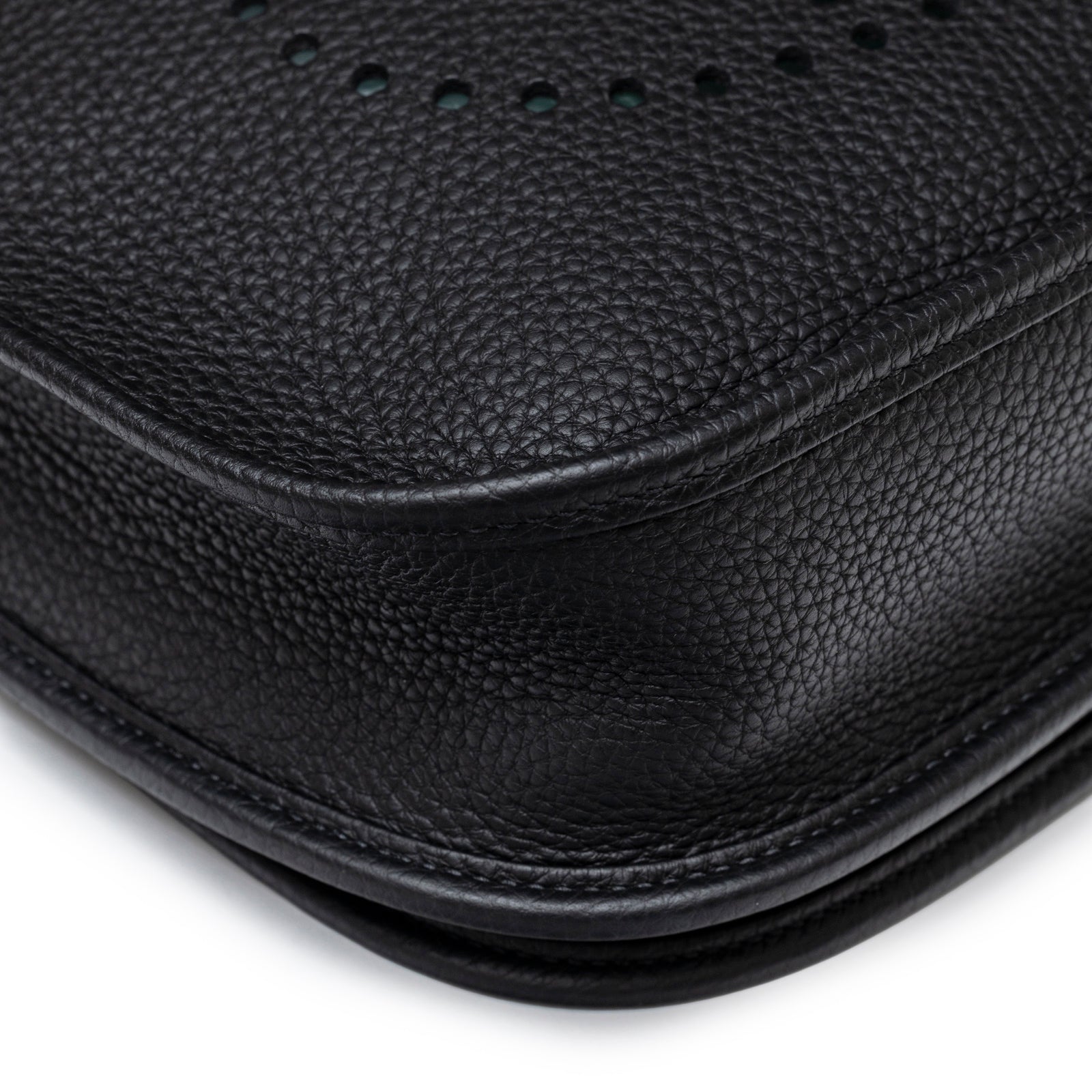 Hermès Evelyne PM 29 Black Clemence Gold Hardware