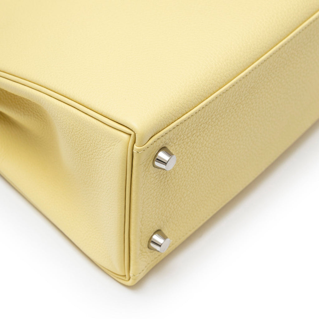 Hermès Kelly 25 Retourne Togo Jaune Poussin Palladium Hardware