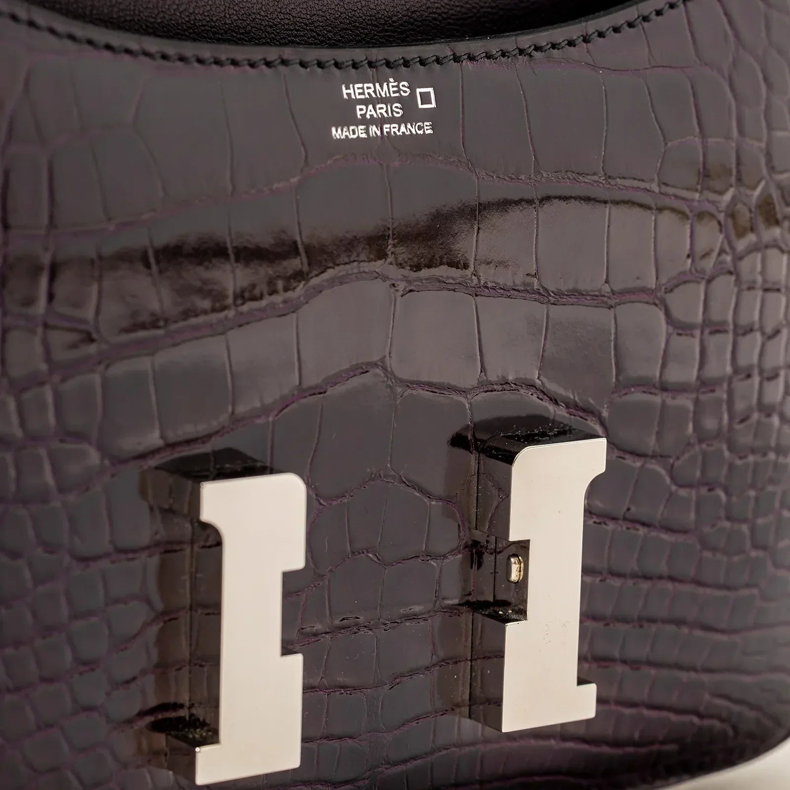 Hermès Mini Constance 18 Aubergine Purple Shiny Alligator Palladium Hardware