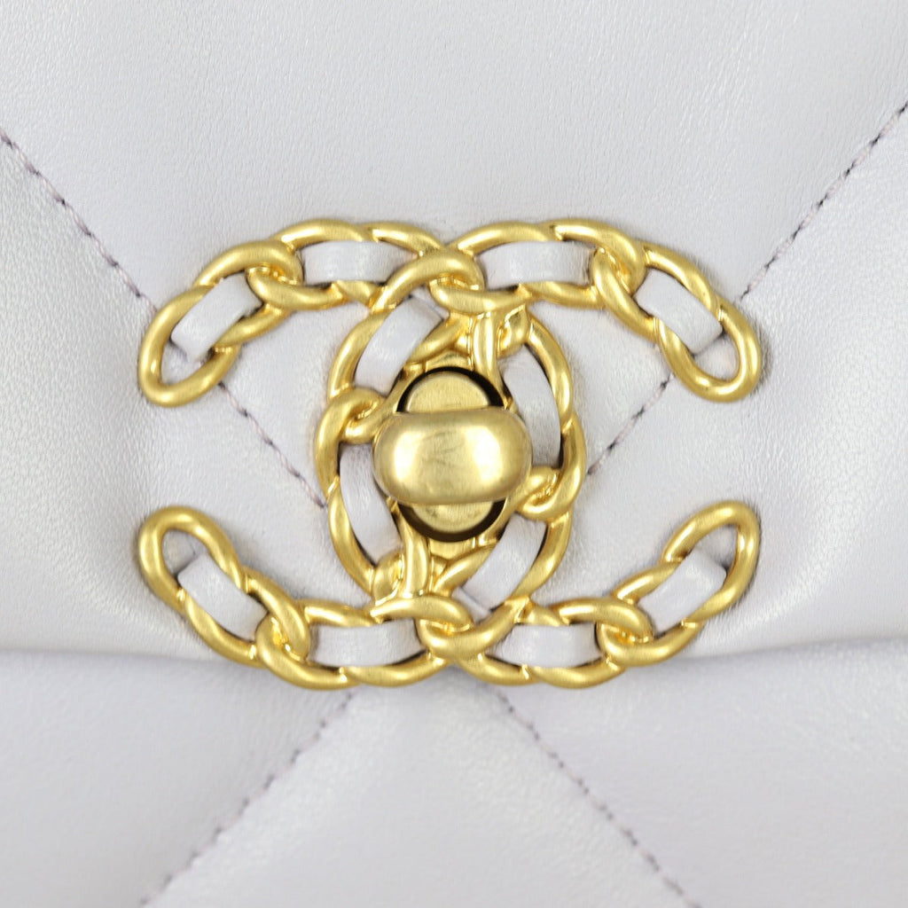 Chanel 19 Flap Bag Medium | White GHW