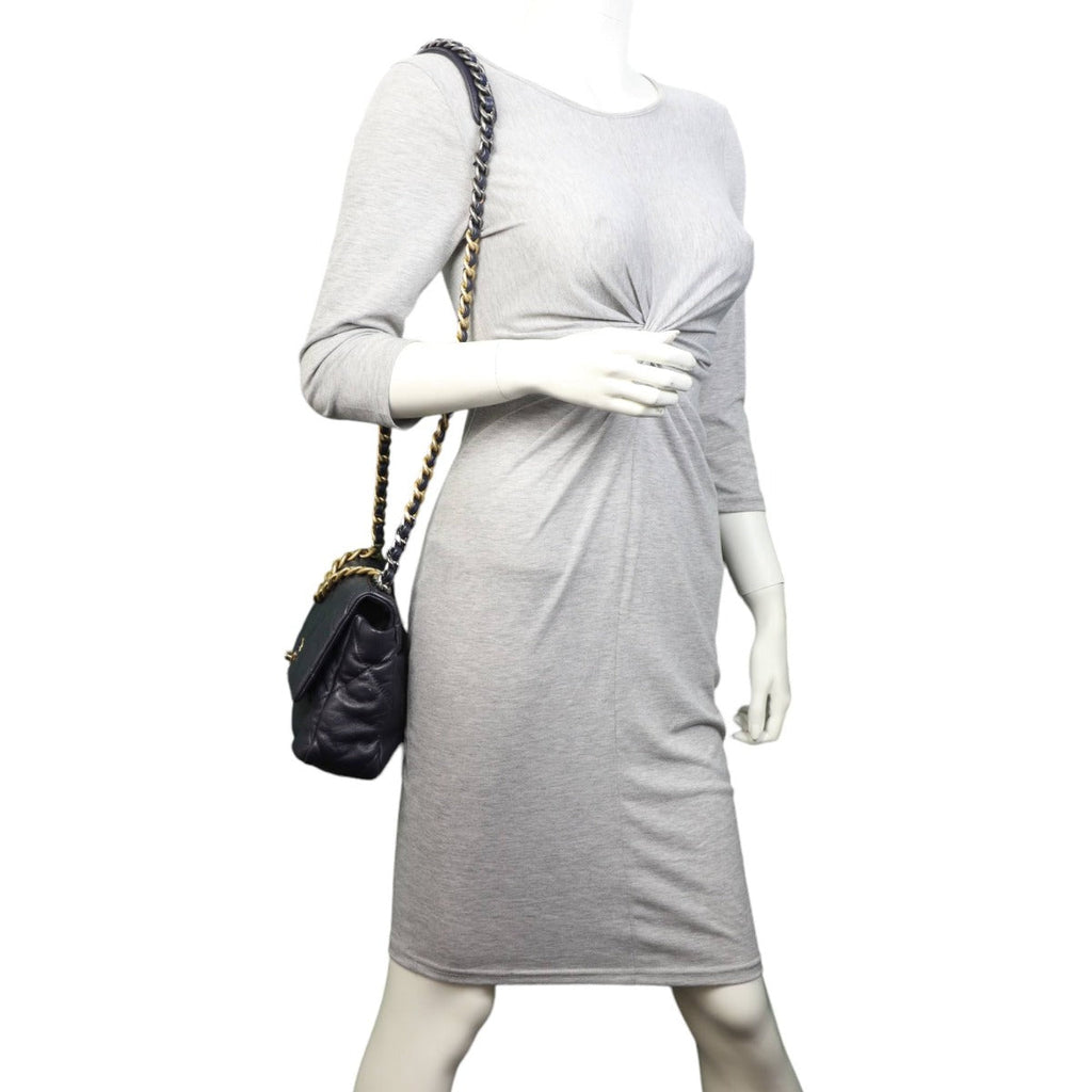 Chanel 19 Flap Bag Medium | Navy