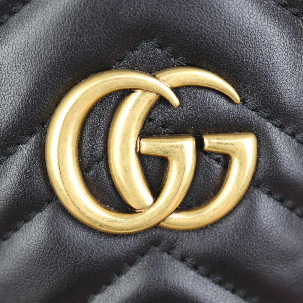 Gucci GG Marmont Mini Bucket Bag