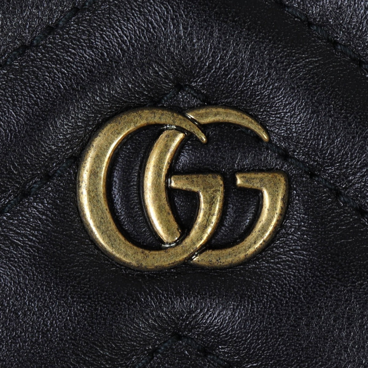 Gucci GG Marmont Matelasse Mini Chain Bag