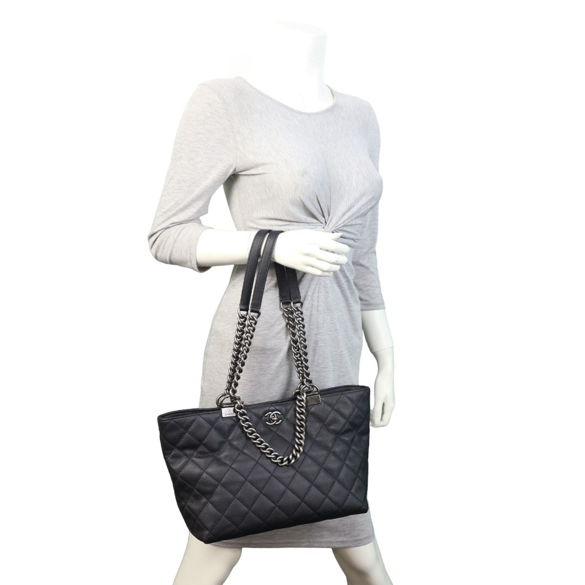 Chanel Shopping In Chains Tote