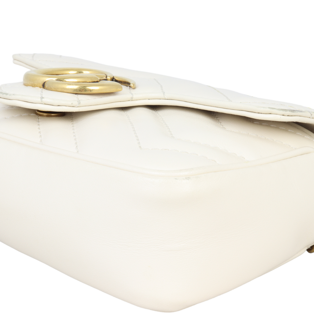 Gucci GG Marmont Matelasse Super Mini Shoulder Bag