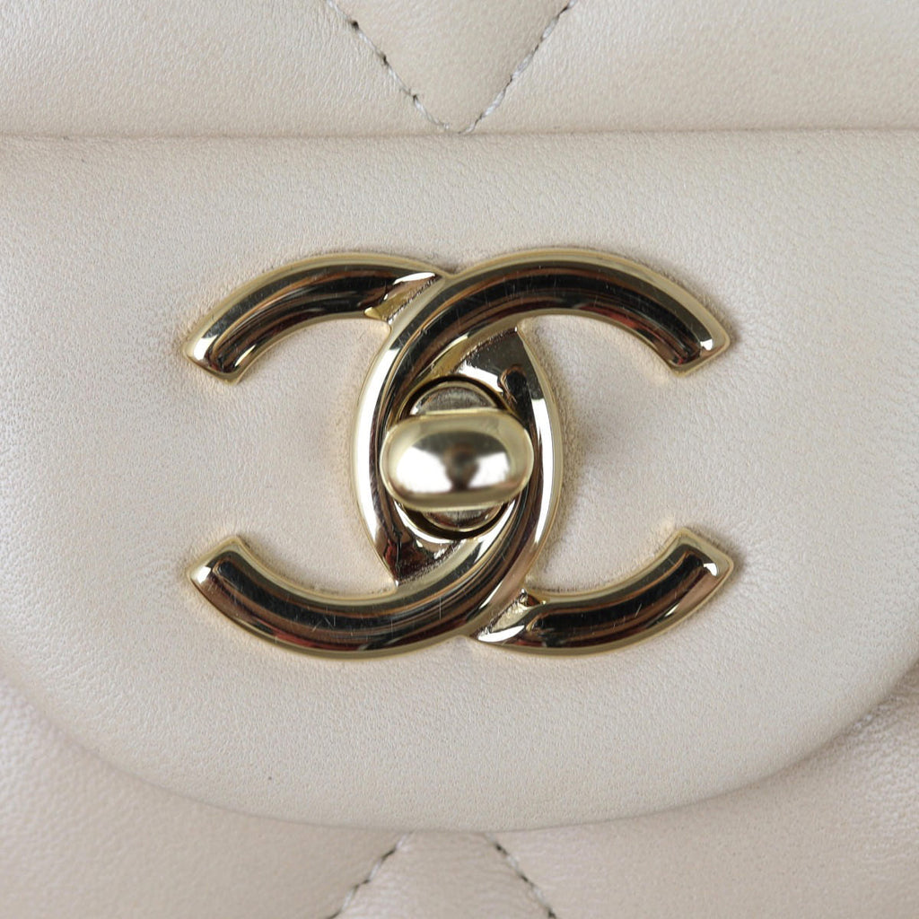 Chanel Classic Double Flap Jumbo | Beige Lambskin Diamond