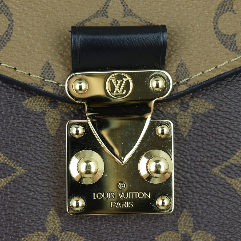 Louis Vuitton Pochette Metis Monogram Reverse