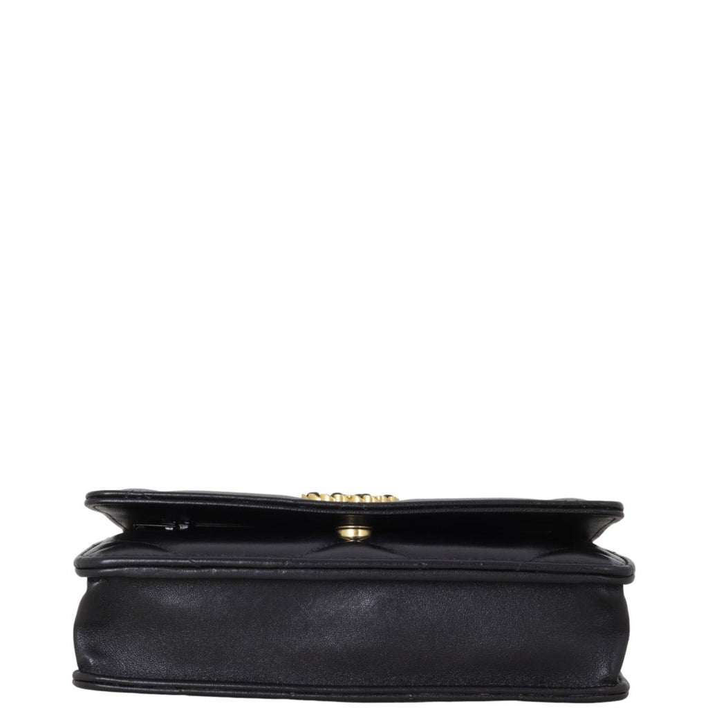 Chanel 19 Wallet On Chain
