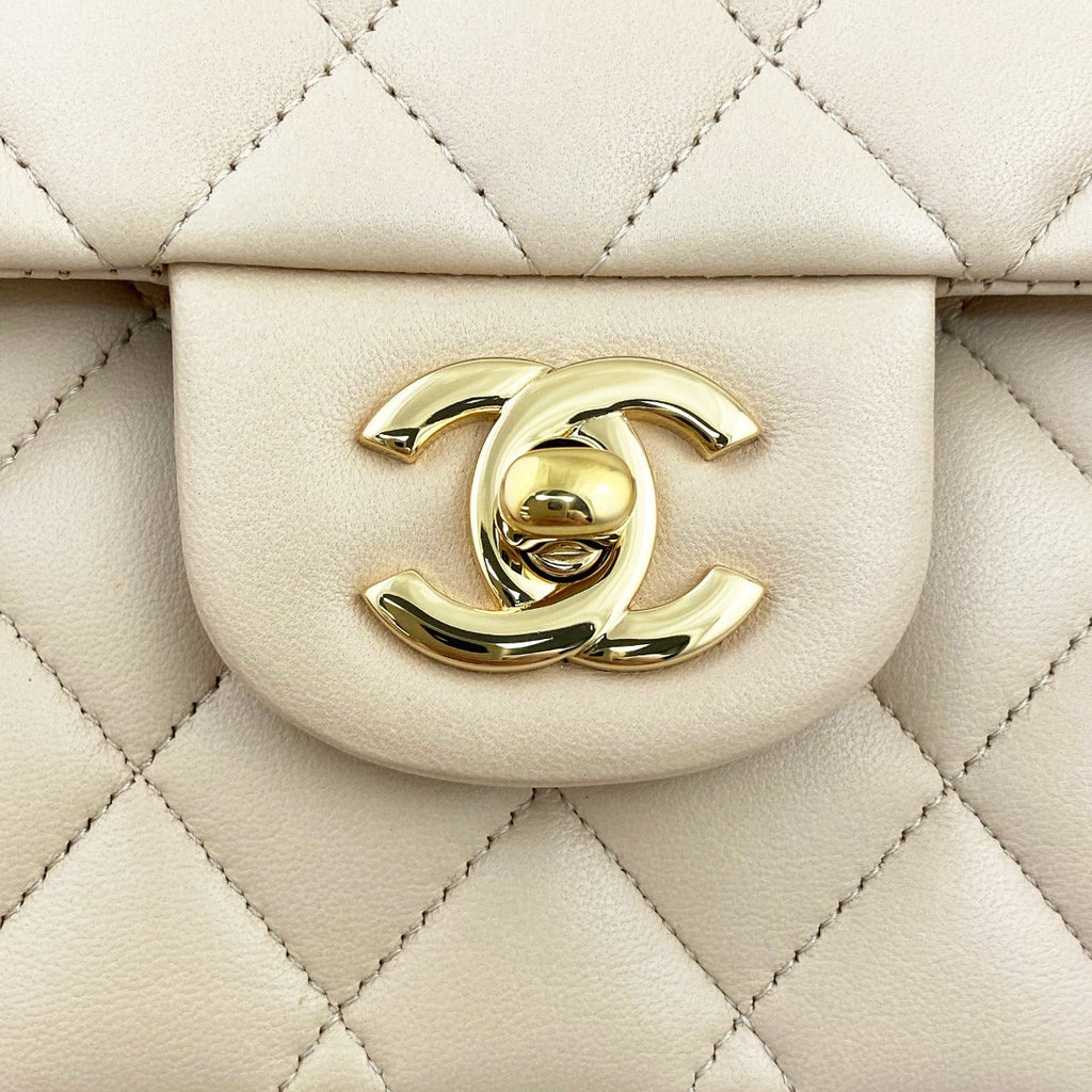 Chanel Classic Double Flap Medium | 17 Series Beige