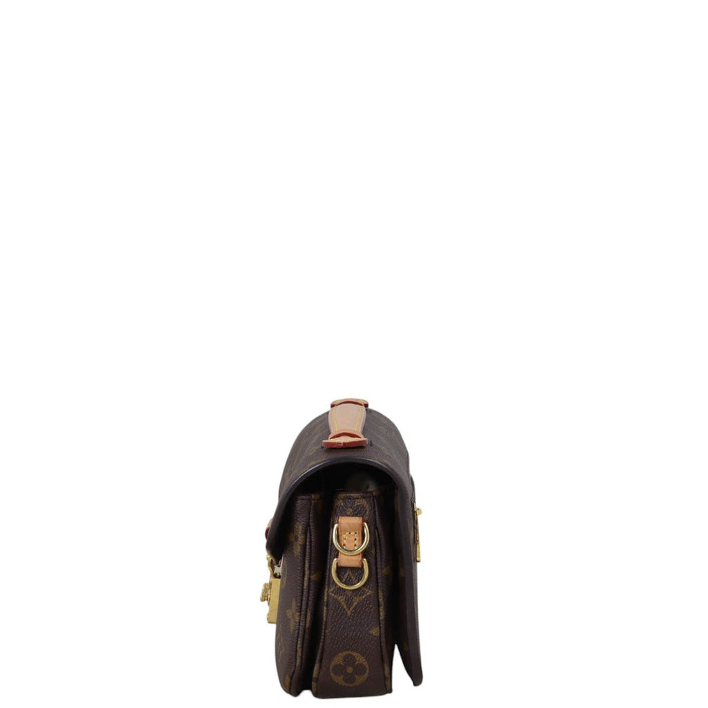 Louis Vuitton Pochette Metis East West Monogram