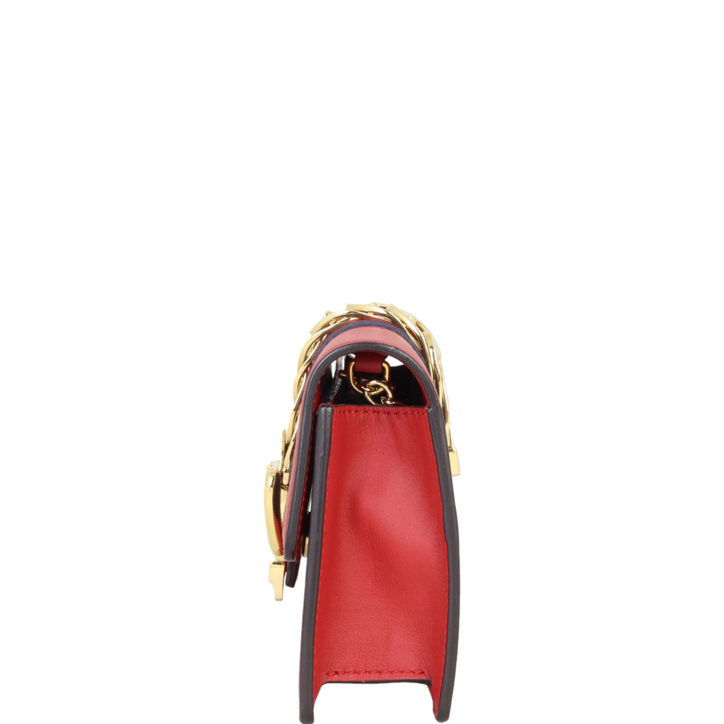 Gucci Sylvie Super Mini Chain Bag