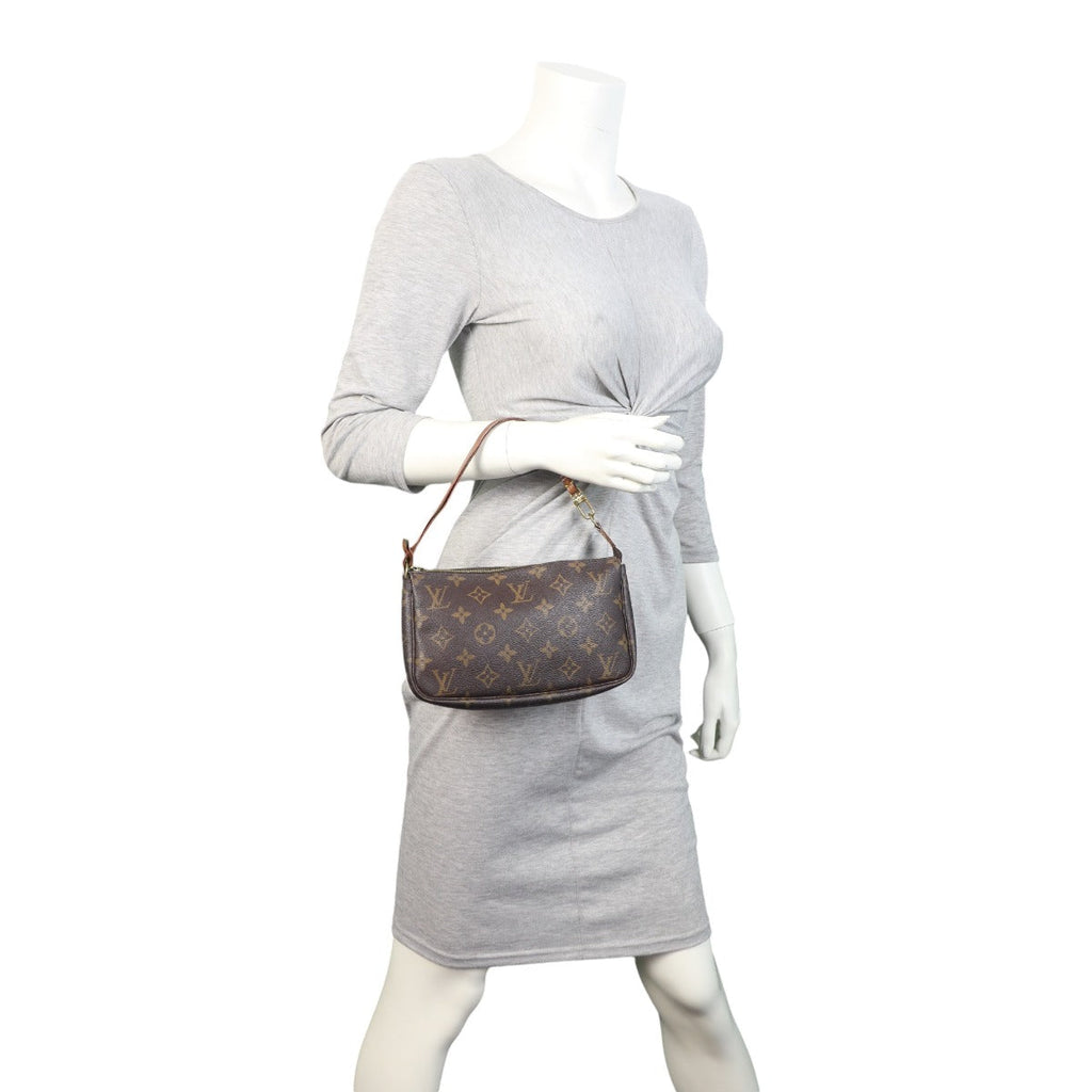 Louis Vuitton Pochette Accessoires Monogram