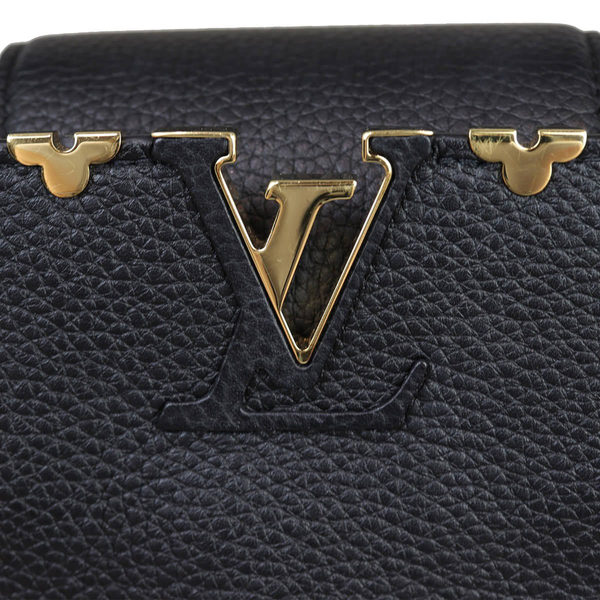 Louis Vuitton Capucines Mini