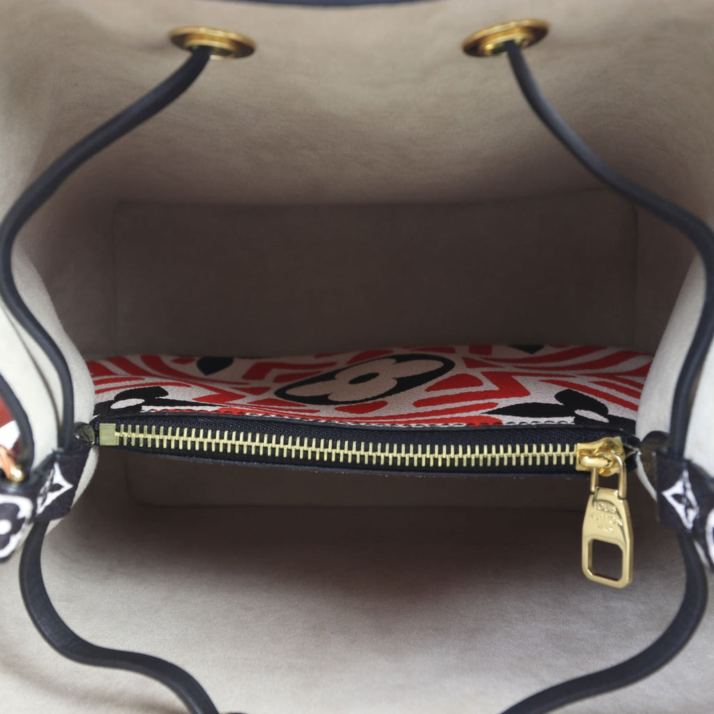 Louis Vuitton NeoNoe MM Monogram Giant Crafty
