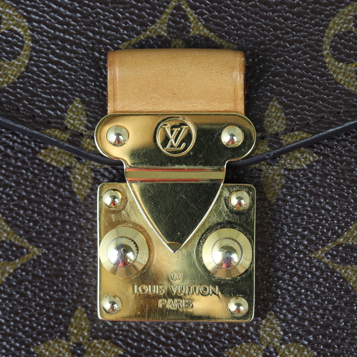 Louis Vuitton Pochette Metis Monogram