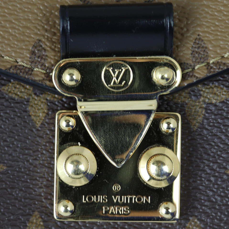 Louis Vuitton Pochette Metis Monogram Reverse