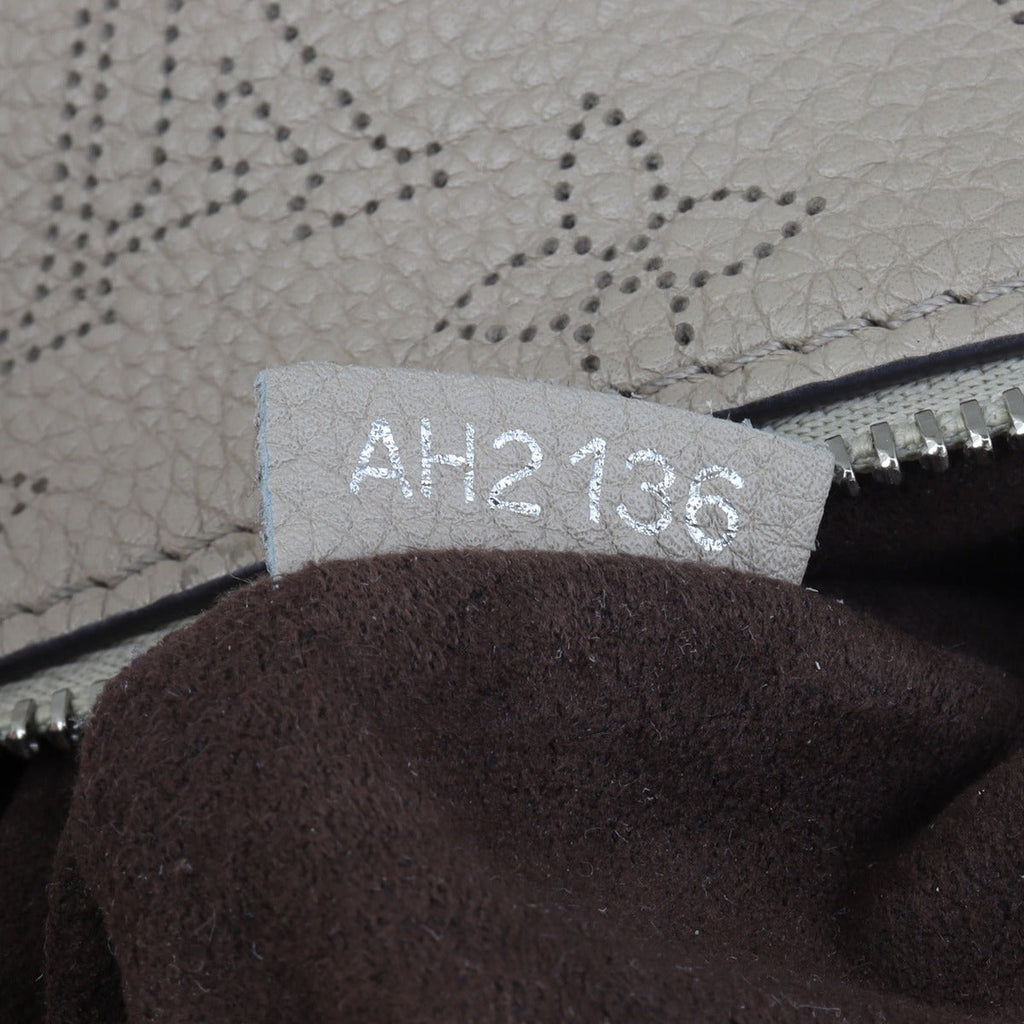 Louis Vuitton Babylone Chain BB Mahina