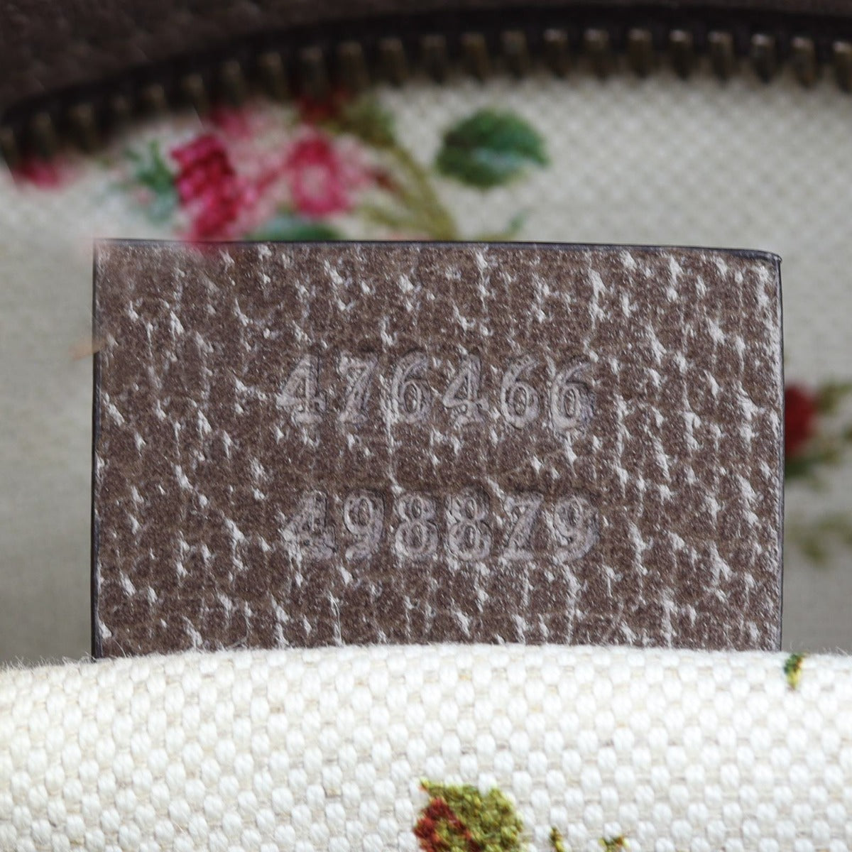 Gucci Neo Vintage GG Supreme Messenger Bag