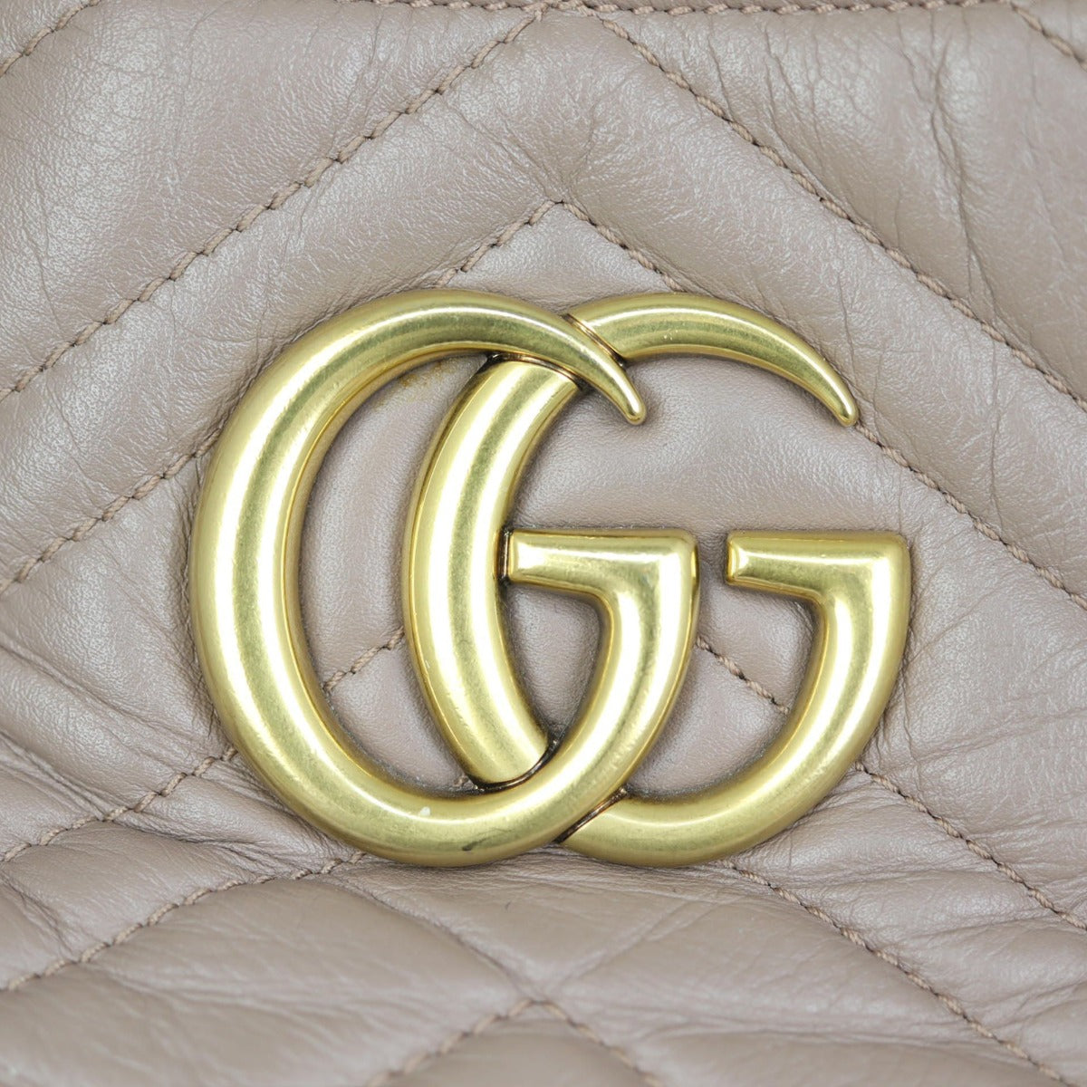 Gucci GG Marmont Matelasse Medium Tote