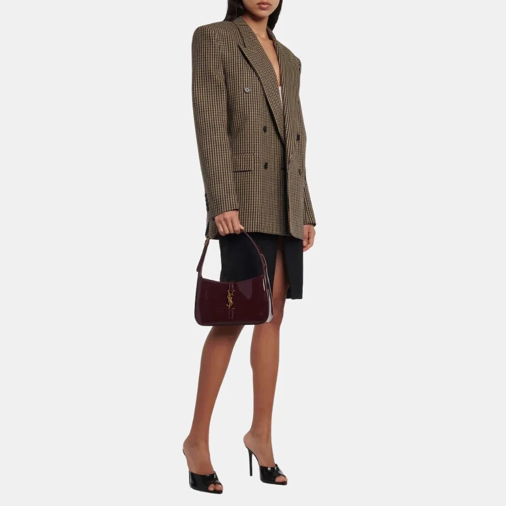 Saint Laurent Le 5 à 7 Shoulder Bag in Patent Leather (Red Wine)