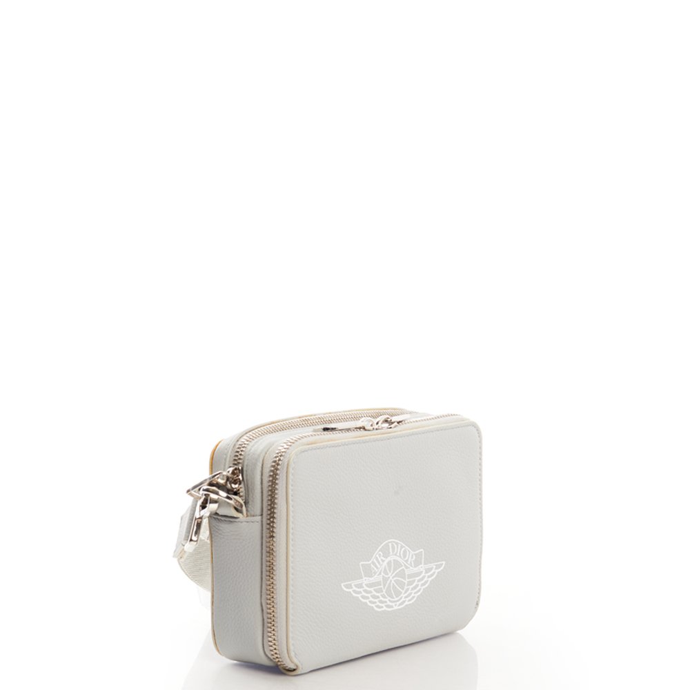 Christian Dior Cross Body Dior X Jordan Wings Messenger Bag in White, Calfskin